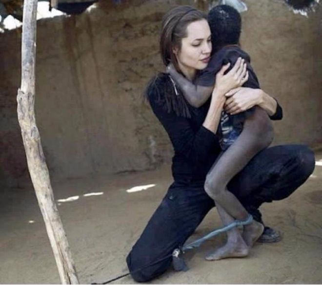 Angelina Jolie di Afrika
