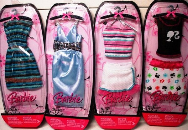 Set di vestiti per Barbie