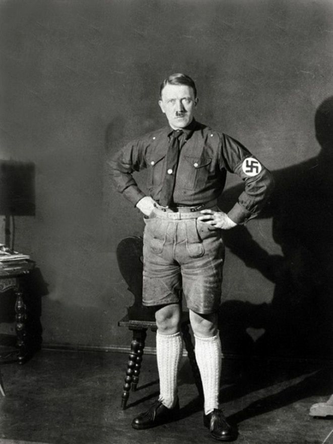 Hitleris šortuose