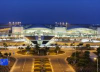 Aeroporto Internazionale di Larnaca - aeroporto principale di Cipro