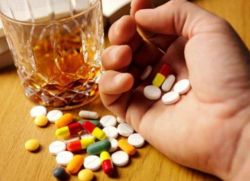 Antibiotik dan keserasian alkohol