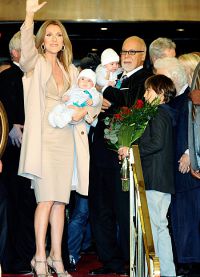 Celine Dion con il marito e i figli