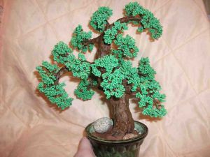 bonsai diperbuat daripada manik21