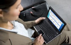 perbezaan antara netbook dan komputer riba