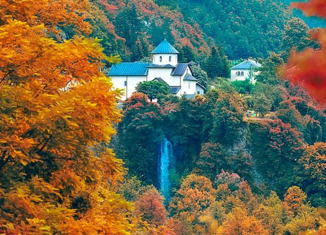 Montenegro pada musim gugur
