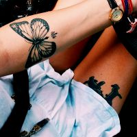 che significa tatuaggio farfalla sulla gamba