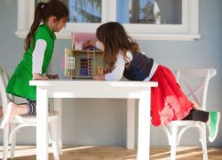 Vaikų stalai ir kėdės nuo 5 metų