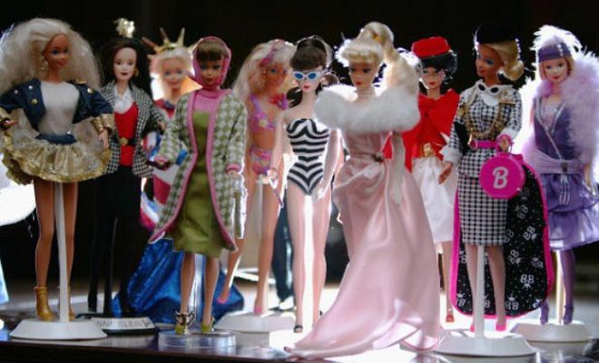 įvairių Barbie