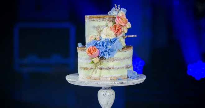 Girtas vestuvių tortas - dekoravimas
