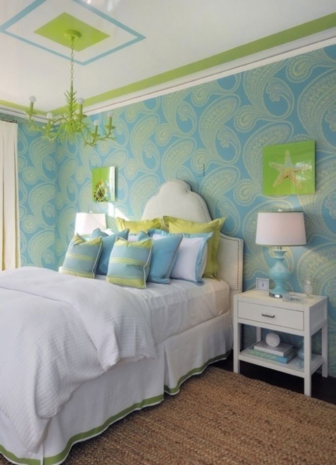 wallpapers berwarna biru dan hijau di dalam bilik tidur