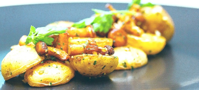 bulvių su grybais grietine