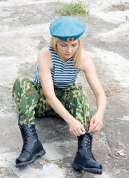 bagaimana untuk pergi perempuan tentera