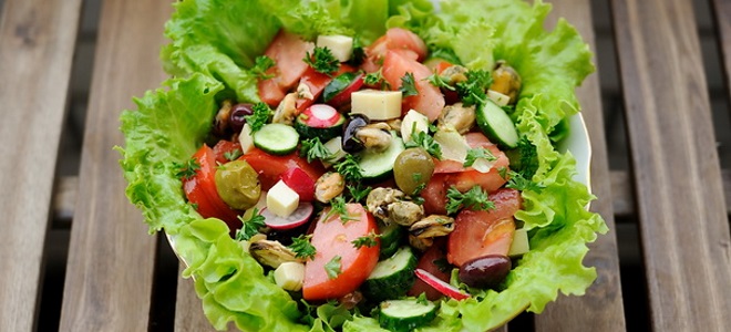salad dengan resipi lobak