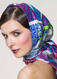 как красиво повязать платок на голову зимой12