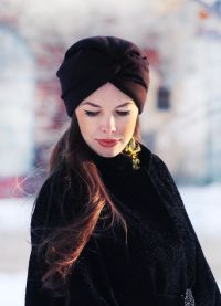 как красиво повязать платок на голову зимой16
