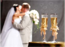 Bagaimana Menghitung Alkohol untuk Perkahwinan