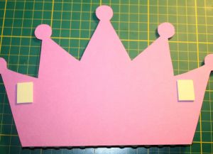 bagaimana membuat mahkota kertas 24