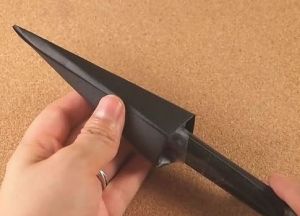 Bagaimana cara membuat kunai dari kertas 14