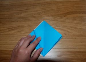 Kaip padaryti popieriaus leliją 4
