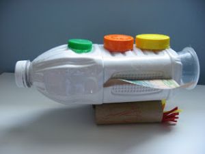 rankų darbo raketas iš plastikinio butelio10