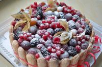 bagaimana untuk menghias kek buah beku 6