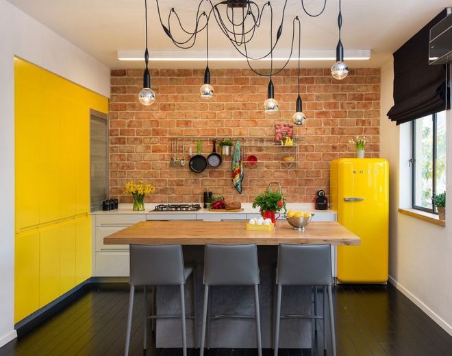 dapur dalam warna kuning