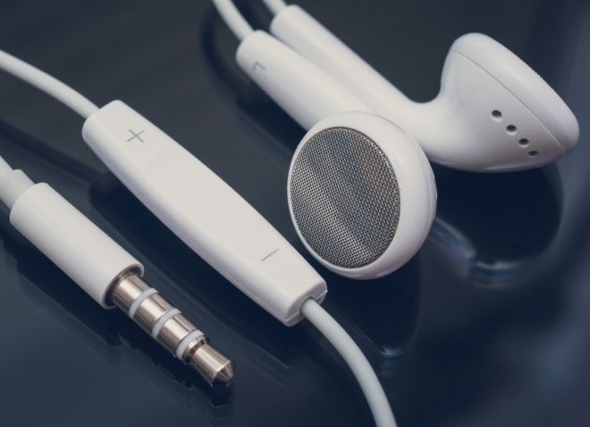 headphone earbuds untuk pemain