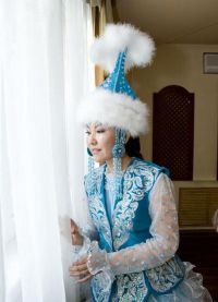 казахская национальная одежда 8