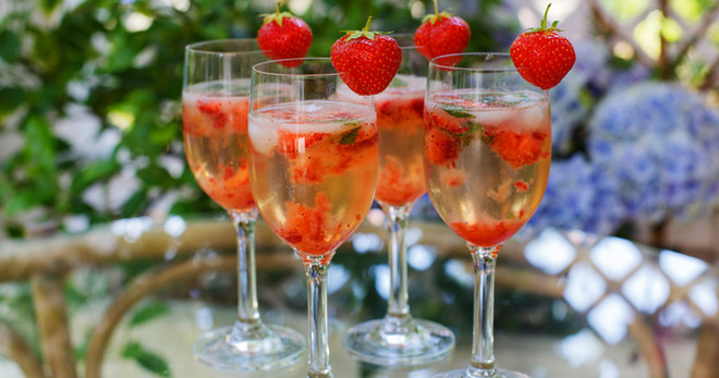 Kokteiliai su šampanu - neįprastos ir originalios idėjos skanių gėrimų gamybai