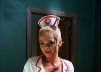 костюм медсестры на хэллоуин 9