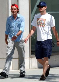 Leonardo DiCaprio dan Lucas Haas