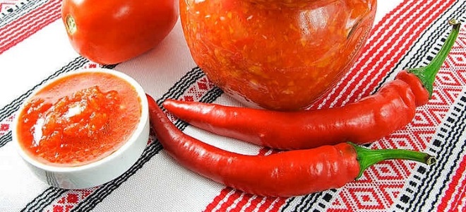 Resipi untuk adzhika tomato panas