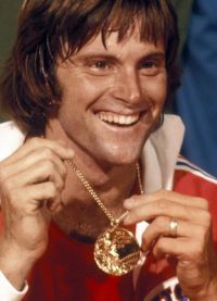 Bruce Jenner ha vinto la medaglia d'oro alle Olimpiadi
