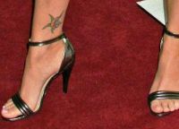 Le dita dei piedi di Megan Fox hanno dimensioni normali