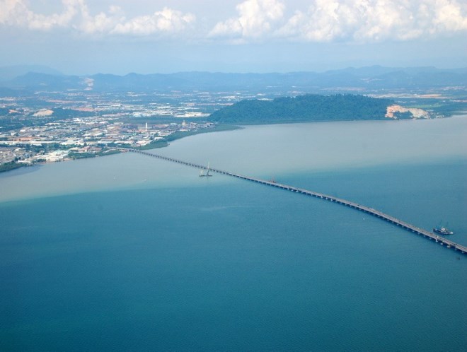 島への橋