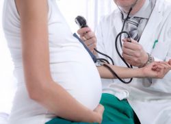 mengapa ada toksikosis pada wanita hamil