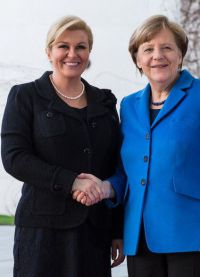 Kolinda Grabar-Kitarovich e Angela Merkel