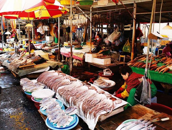 Pusano žuvų rinka