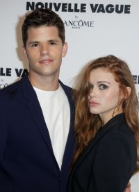 Holland Rodin dan Max Carver di pesta gala