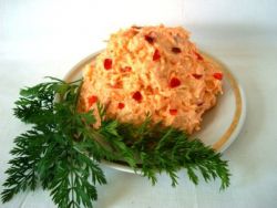 morkų salotos su sūriu