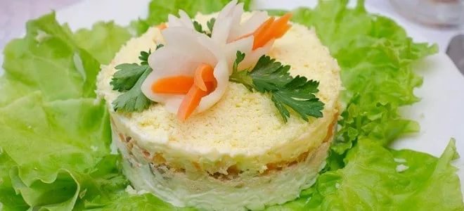 Salad dengan resipi hijau lobak hijau