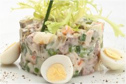 salad dengan resipi daging lembu