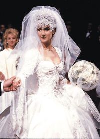 Celine Dion in un abito da sposa 1