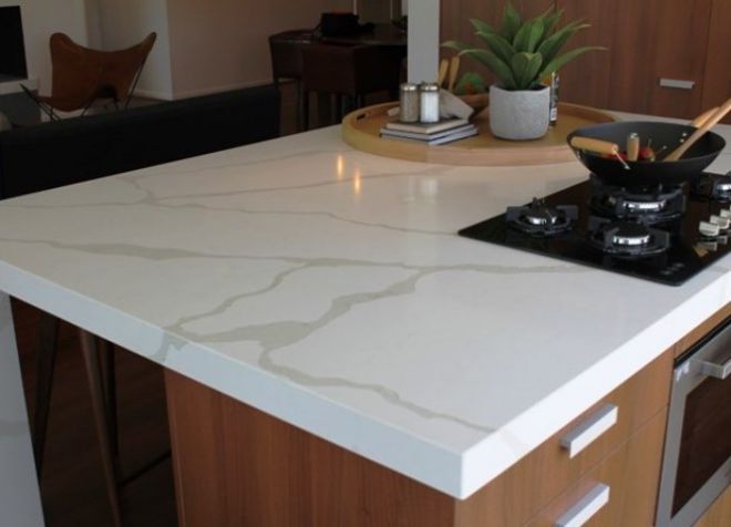 piano del tavolo bianco in pietra artificiale