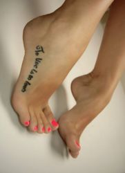 tatuiruotė ant kojos