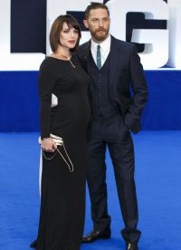 Tom Hardy e Charlotte Riley in attesa del bambino