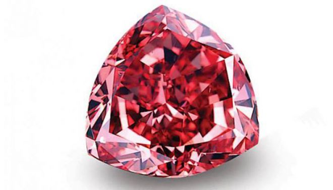Brilliant Moussaieff Red Diamond