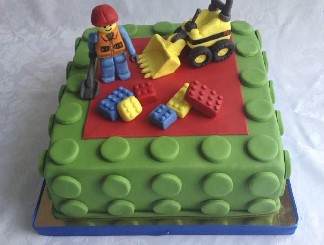 kek dalam bentuk lego 7