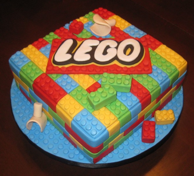 kek dalam bentuk lego 8
