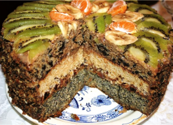 torta reale con semi di papavero e noci